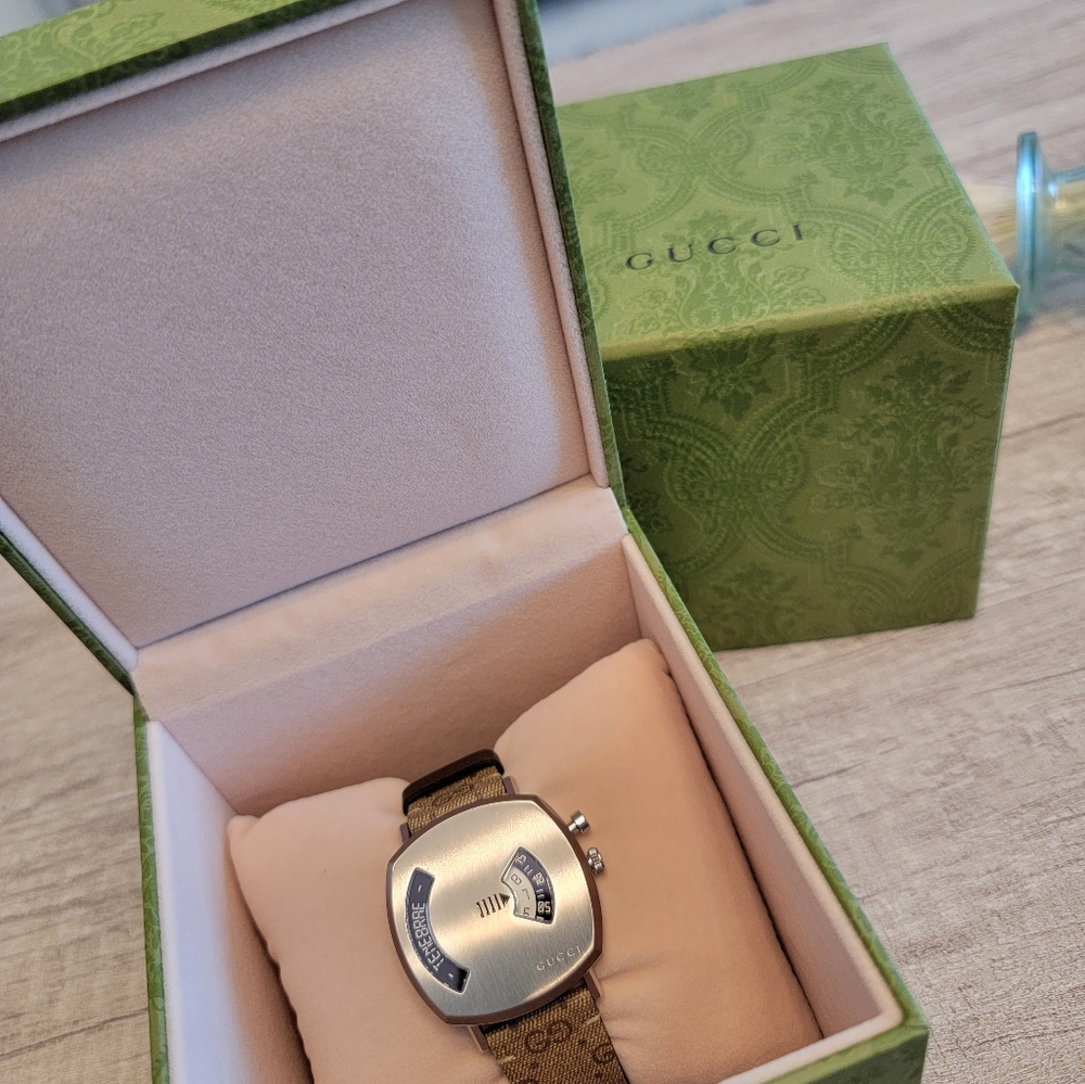 Gucci Watch - Picture 4 of 11
